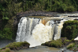 Saltos de Monday