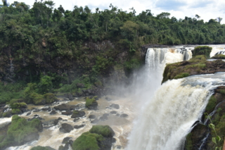 Saltos de Monday